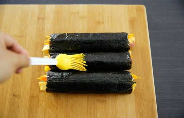 Cách làm kimbap dễ dàng